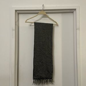 100% Extra Fine Wool Scarf - Gray